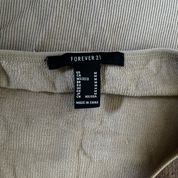 Forever21 crop tops - Picture 3 of 3